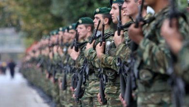 Νέα-στρατιωτική-θητεία-με-drones,-πιο-σκληρή-εκπαίδευση-και-αλλαγές-στη-σίτιση