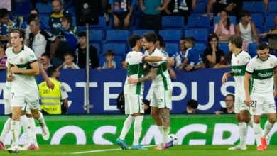 Εσπανιόλ-Έλτσε-1-3:-Θρίαμβος-με-δέκα-παίκτες-και-πρώτη-νίκη-στη-laliga,-δείτε-τα-γκολ