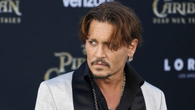 Ο-Τζόνι-Ντεπ-παρουσίασε-για-πρώτη-φορά-την-ατομική-του-έκθεση-στη-Σανγκάη