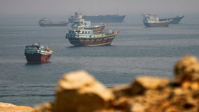 Βουτιά-στη-διέλευση-εμπορικών-πλοίων-από-τα-Στενά-του-Ορμούζ,-μόλις-12-το-Σαββατοκύριακο