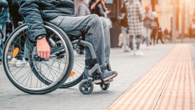 Αναπηρικά-επιδόματα:-Αυξήσεις-από-το-2027-με-νέο-μηχανισμό-–-Ποιοι-είναι-οι-218.000-δικαιούχοι