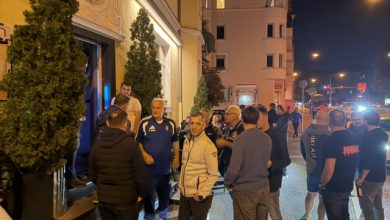 Εθνική-ποδοσφαίρου:-Το-Αουγκσμπουργκ-στα-γαλανόλευκα,-δείτε-βίντεο-και-φωτογραφίες