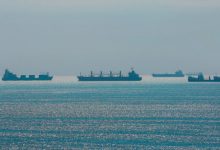 Νέα-απειλή-του-Ιράν-στα-πλοία-στο-Στενό-του-Ορμούζ:-«Συνέπειες-για-όσους-παραβιάζουν-τις-διαδρομές»