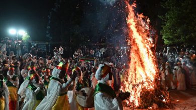 Η-Αιθιοπική-Κοινότητα-της-Αθήνας-γιόρτασε-το-«Μεσκέλ»-στην-πλατεία-Κουμουνδούρου