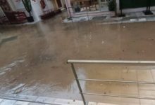 Ισχυρή-καταιγίδα-στη-Σύρο,-προβλήματα-σε-δρόμους-και-στο-κέντρο-της-Ερμούπολης