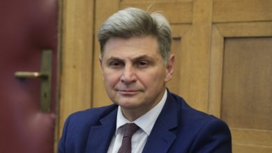 Αμετανόητος-ο-Φαραντούρης-για-τη-Σδούκου:-Ό,τι-είπα-ισχύει-στο-ακέραιο,-καλά-κρασιά