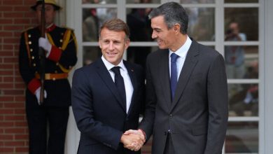 Μακρόν-και-Σάντσεθ-κάνουν-κοινό-μέτωπο-για-έναν-«φιλόδοξο»-προϋπολογισμό-της-ΕΕ