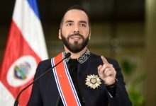 Ο-Μπουκέλε-διεκδικεί-τρίτη-θητεία-στο-Ελ-Σαλβαδόρ-μετά-την-κατάργηση-των-ορίων-επανεκλογής