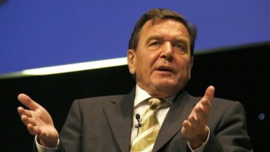 Ο-πρώην-καγκελάριος-Σρέντερ-έγινε-μέλος-της-διοίκησης-ρωσικής-εταιρείας-λιανικού-εμπορίου