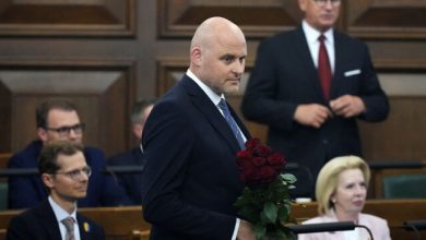 Το-φιλοευρωπαϊκό-κόμμα-του-πρωθυπουργού-Κούλμπεργκς-κερδίζει-τις-εκλογές-στη-Λετονία