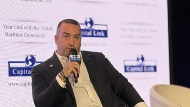 Χάρης-Βαφειάς:-«Να-ανάψουμε-ένα-κερί-για-τον-Τραμπ»