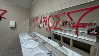 Ολυμπιακός-–-Εφές:-Συνθήματα στις-τουαλέτες-της-sunel-arena-από-τους-οπαδούς-των-«ερυθρολεύκων»
