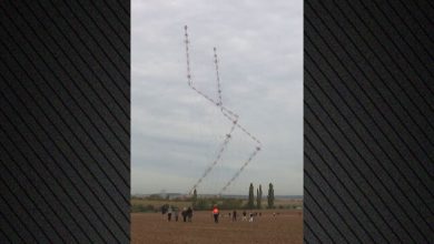 Η-Τσεχία-κατεδάφισε-δύο-ιστούς-μεσαίων-κυμάτων-ύψους-335-μέτρων,-δείτε-βίντεο