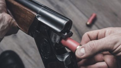 Πάτρα:-Νεαρός-πυροβόλησε-δύο-φορές-στον-αέρα-με-καραμπίνα-μέσα-σε-αυλή-σπιτιού