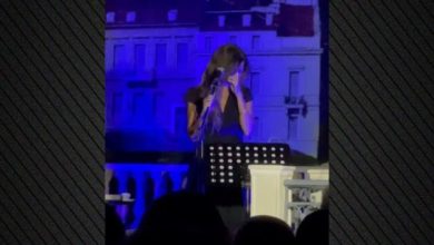Η-Κατερίνα-Παπουτσάκη-συγκινήθηκε-ερμηνεύοντας-το-«Να-με-Θυμάσαι-και-να-Μ’αγαπάς»,-δείτε-βίντεο