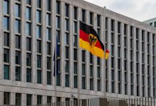 Στο-τραπέζι-το-12ωρο-εργασίας-στη-Γερμανία