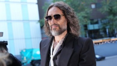 Ράσελ-Μπραντ:-«Καθάρισε-το-χάλι-που-έκανες»,-φέρεται-να-είπε-σε-γυναίκα-μετά-τον-βιασμό-της