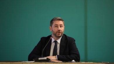 Ανδρουλάκης:-13η-σύνταξη,-νέο-ΕΚΑΣ-και-κατάργηση-προσωπικής-διαφοράς-–-Πυρά-σε-ΝΔ-και-Τσίπρα-Καμμένο