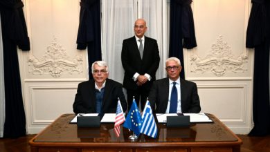 Παρουσία-Δένδια-υπογράφηκε-στη-Βοστώνη-το-μνημόνιο-συνεργασίας-του-ΕΛΚΑΚ-με-το-mit