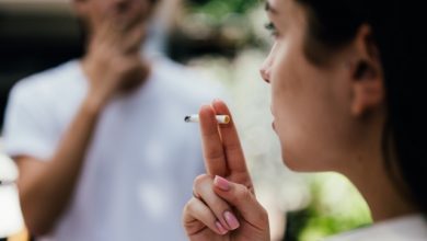 Παγώνει-προσωρινά-το-Βέλγιο-την-απαγόρευση-του-καπνίσματος-σε-εξωτερικούς-χώρους