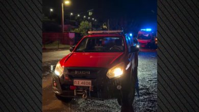 Φωτιά-σε-φανοποιείο-στη-Νέα-Πέραμο,-59χρονος-ανασύρθηκε-χωρίς-τις-αισθήσεις-του