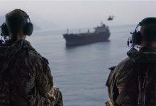 Τέσσερα-δεξαμενόπλοια-στις-φλόγες-από-νάρκες-στα-Στενά-του-Ορμούζ,-σύμφωνα-με-το-Ιράν