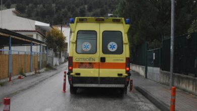 Ηλεία:-Γυναίκα-κάρφωσε-με-ψαλίδι-τον-σύντροφό-της-στον-ώμο