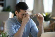 Σε-δύο-δουλειές-και-13ωρα-«σπρώχνει»-τους-εργαζόμενους το-αυξανόμενο-κόστος ζωής