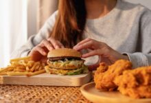 Συναισθηματική-υπερφαγία:-Γιατί-η-τροφή-λειτουργεί-ως-«καταφύγιο»;