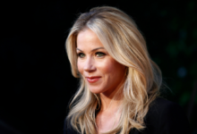 Όταν-η-Κριστίνα-Άπλγκεϊτ-παράτησε-τον-Μπραντ-Πιτ-για-έναν-ροκ-σταρ