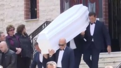 Σε-κλίμα-οδύνης-το-τελευταίο-αντίο-στον-27χρονο-που-δολοφονήθηκε-στον-Άγιο-Δημήτριο