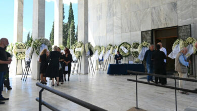 Βαρύ-το-κλίμα-στο-τελευταίο-αντίο-στον-δημοσιογράφο-Αντρέα-Μαζαράκη