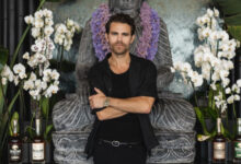 santa-marina-mykonos:-40-χρόνια-ιστορίας-και-η-exclusive-συνεργασία-με-τον-paul-wesley