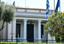 Βουβή-ενόχληση-στην-κυβέρνηση-για-το-δείπνο-των-τριών-βουλευτών-της-ΝΔ-με-τον-Σαμαρά