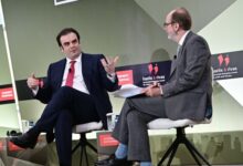 Πιερρακάκης-στο-συνέδριο-του-economist:-Θέλουμε-ένα-ξεκάθαρο-τεχνολογικό-δόγμα-στην-Ευρώπη