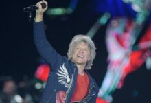 Ο-Τζον-Μπον-Τζόβι-ολοκλήρωσε-πρόωρα-συναυλία-του-λόγω-προβλήματος-υγείας