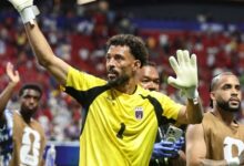 Ο-Βοζίνια-υπέγραψε-με-την-Κόλο-Κόλο-της-Χιλής