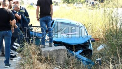 Αυτοκίνητο-έπεσε-σε-χαντάκι-στην-Κρήτη:-Απεγκλωβίστηκαν-δύο-άτομα,-μία-γυναίκα-τραυματίστηκε
