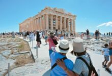 Τράπεζα-της-Ελλάδος:-Αλμα-14,8%-στις-τουριστικές-εισπράξεις-το-α’-εξάμηνο,-έφτασαν-τα-8,8-δισ.-ευρώ