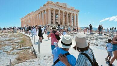 Τράπεζα-της-Ελλάδος:-Αλμα-14,8%-στις-τουριστικές-εισπράξεις-το-α’-εξάμηνο,-έφτασαν-τα-8,8-δισ.-ευρώ