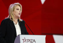 Οι-νέοι-τομεάρχες-της-ΚΟ-του-ΣΥΡΙΖΑ:-Τους-τομείς-Εξωτερικών-και-Άμυνας-αναλαμβάνει-η-Ρένα-Δούρου