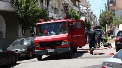 Δομοκός:-Πυροσβέστες-έσωσαν-82χρονη-μέσα-από-φλεγόμενο-σπίτι,-της-έκαναν-ΚΑΡΠΑ-και-την-επανέφεραν