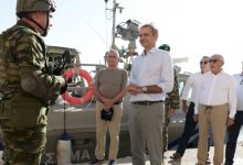 Τα-μηνύματα-Μητσοτάκη-από-το-Καστελόριζο:-Τα-έργα-υποδομών-και-τα-κίνητρα-για-εγκατάσταση