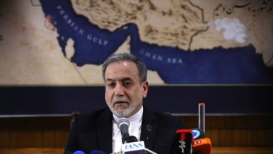Αραγτσί:-Προτείναμε-σχέδιο 7-σημείων-στις-ΗΠΑ για-να-ανοίξουν-και-πάλι-τα-Στενά-του-Ορμούζ 