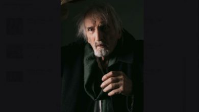Νικήτας-Τσακίρογλου:-Επιστρέφει-στο-θέατρο-με-τα-«Άσπρα-Άλογα»-του-Ερρίκου-Ίψεν