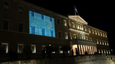 Φωταγώγηση-της-Βουλής-των-Ελλήνων-για-την-Παγκόσμια-Ημέρα-Εγκεφαλικής-Παράλυσης